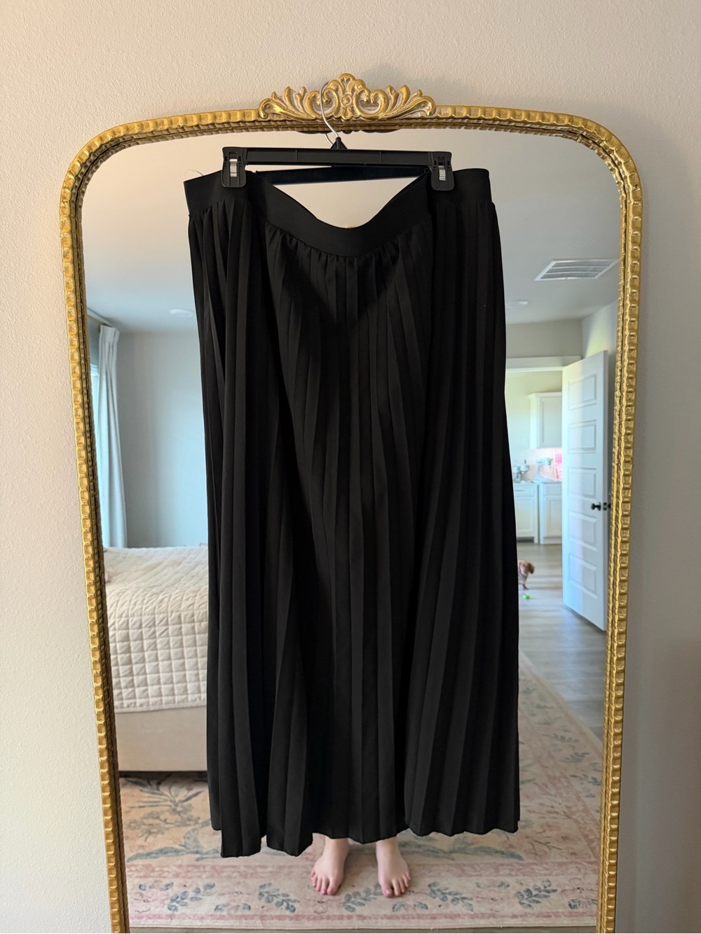 SHEIN Black Pleated Maxi Skirt